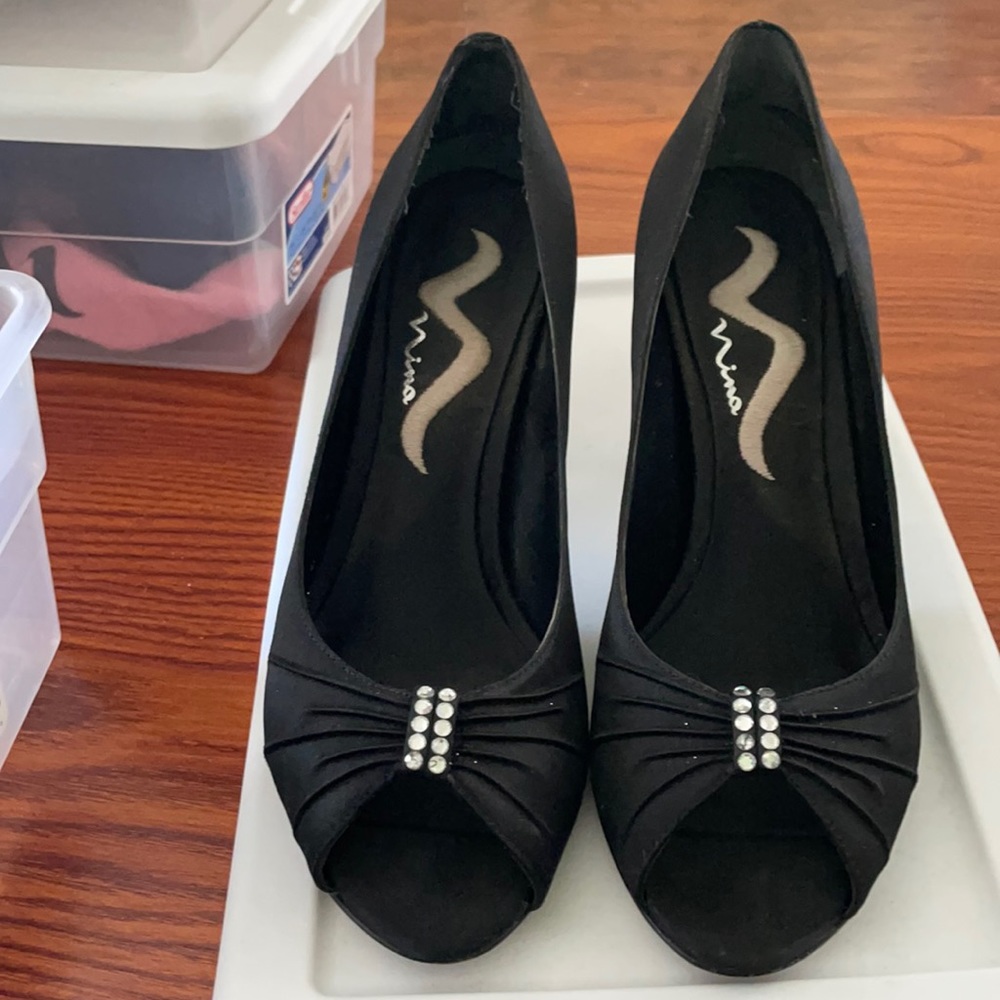 Women’s peep toe heels